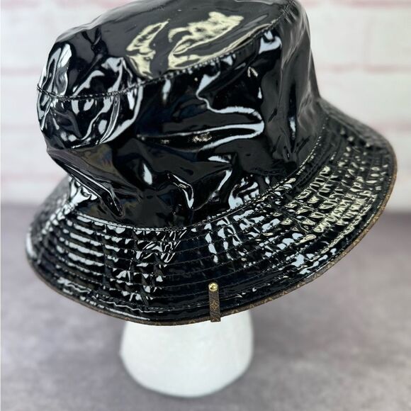 Louis Vuitton Bob Rainy Day Black Patent Bucket Hat Noir NWT - Picture 5 of 11